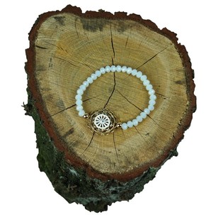 Ibiza Style Bracelet White with Charm (1 pc)