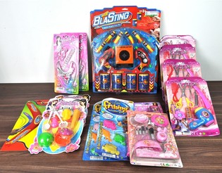 ASSORTED END TRADING CARD (17st.)