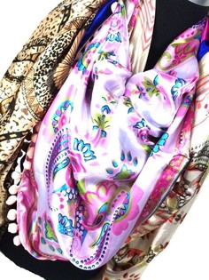 LUXURY REVERSIBLE TRIANGLE SCARF PINK / CREAM / MULTICOLOR (1 pc)