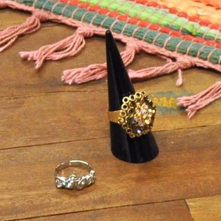 CONICAL RINGS DISPLAY (10st.)