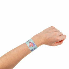 1637048635